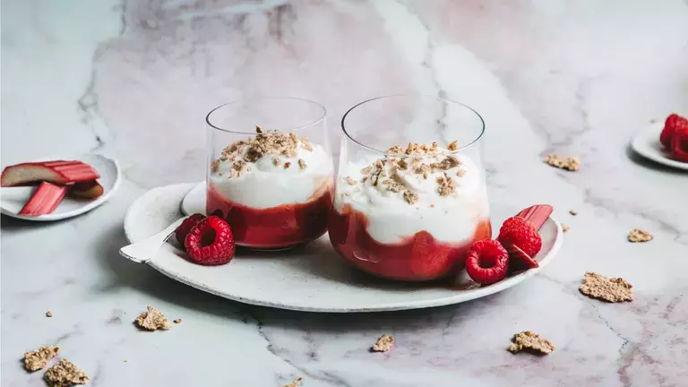 FITNESS RHUBARB, RASPBERRY AND WHOLEGRAIN pots FITNESS RHUBARB, RASPBERRY AND WHOLEGRAIN pots