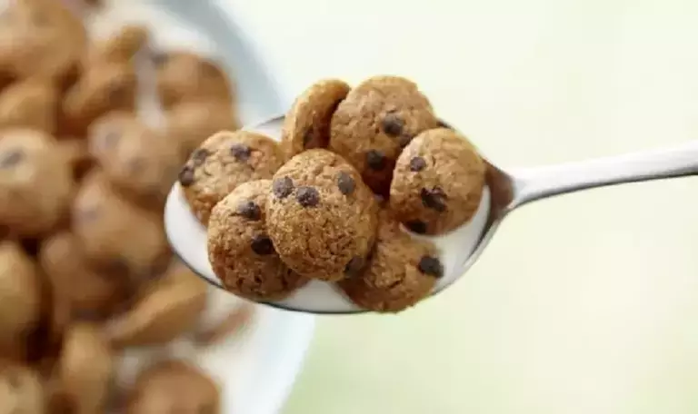 cookie-crisp-spoon-milk_1024x600_0.png