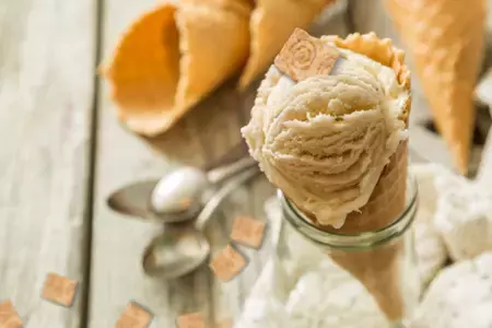 Curiously Cinnamon and Carnation No-Churn Ice Cream