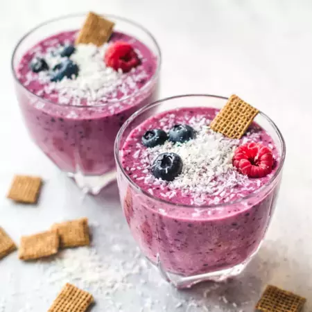 Vegan Berry Shreddies Smoothie