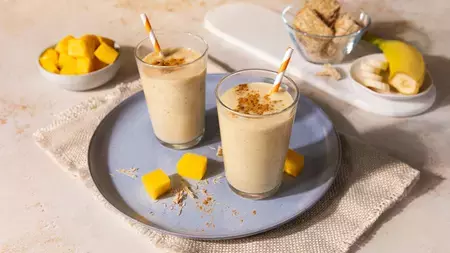 Shredded Wheat® Coconut &amp; Mango Smoothie Recipe
