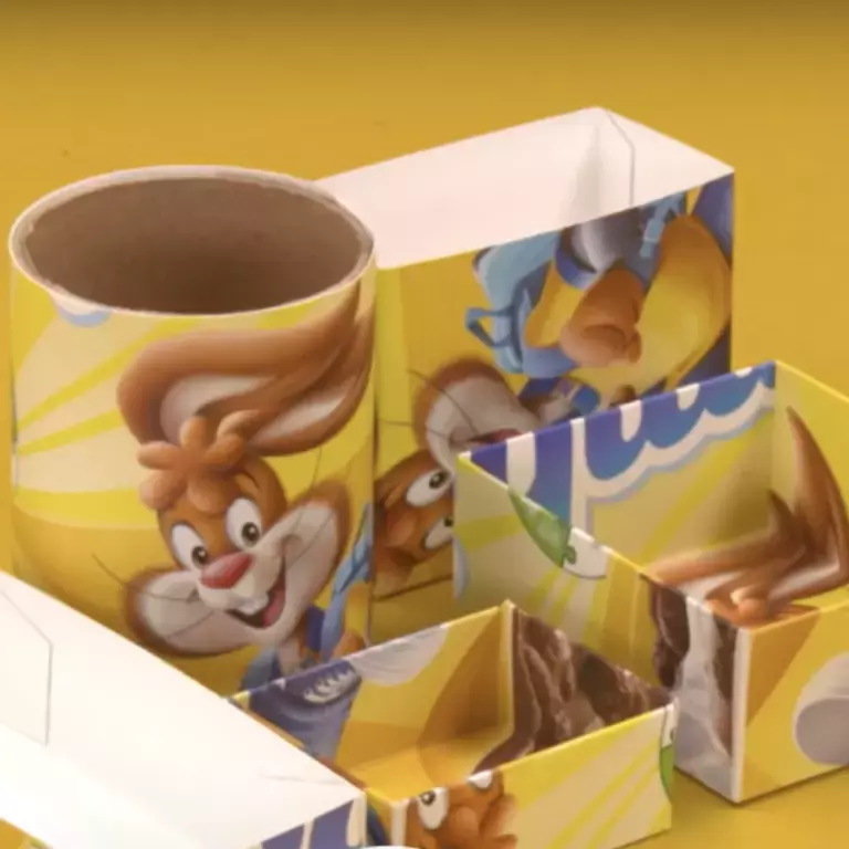 How to make a desk organizer out of a cereal box?