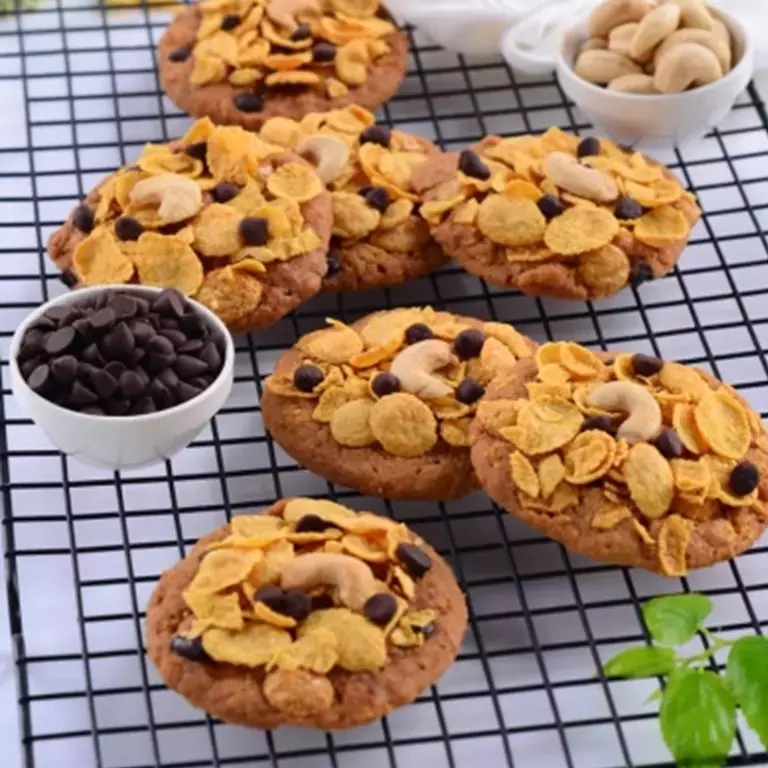 SALTED CORN FLAKES COOKIES
