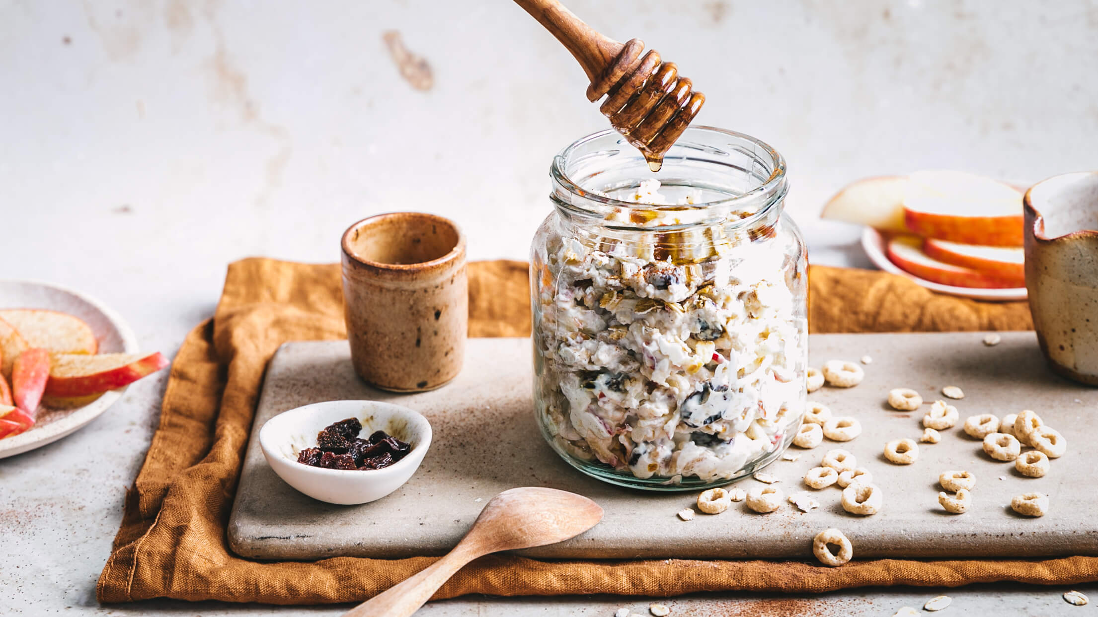 Ricetta porridge di avena con CHEERIOS® mela e cannella
