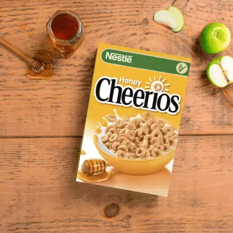 DELICIOUSLY CRUNCHY CHEERIOS® HONEY CEREAL