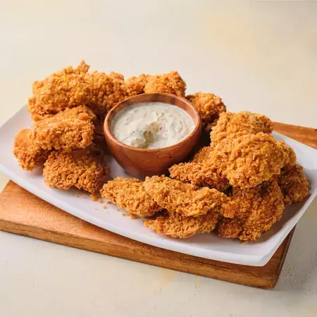 GOLDTM CORNFLAKES Crusted Chicken Nuggets with Creamy Ranch Dressing