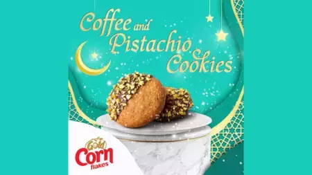 NESTLE® GOLD™ CORNFLAKES COFFEE AND PISTACHIO COOKIES