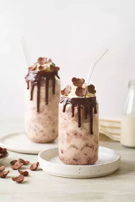 Honey Milk Koko Krunch Shake นมน้ำผึ้งโกโก้ครั้นช์ปั่น