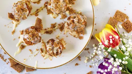 EASTER NO-BAKE SHREDDIES CARROT CAKE BALLS