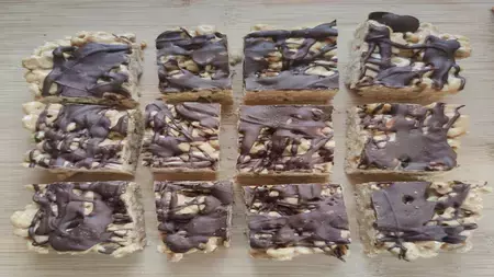 Peanut Butter Cheerio Bars
