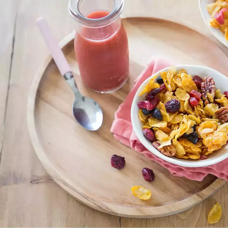 https://www.nestle-cereals.com/uk/sites/g/files/qirczx836/files/styles/1_1_768px_width/public/2023-03/gluten-free-breakfast.jpg.webp?itok=8ZP2_RNh