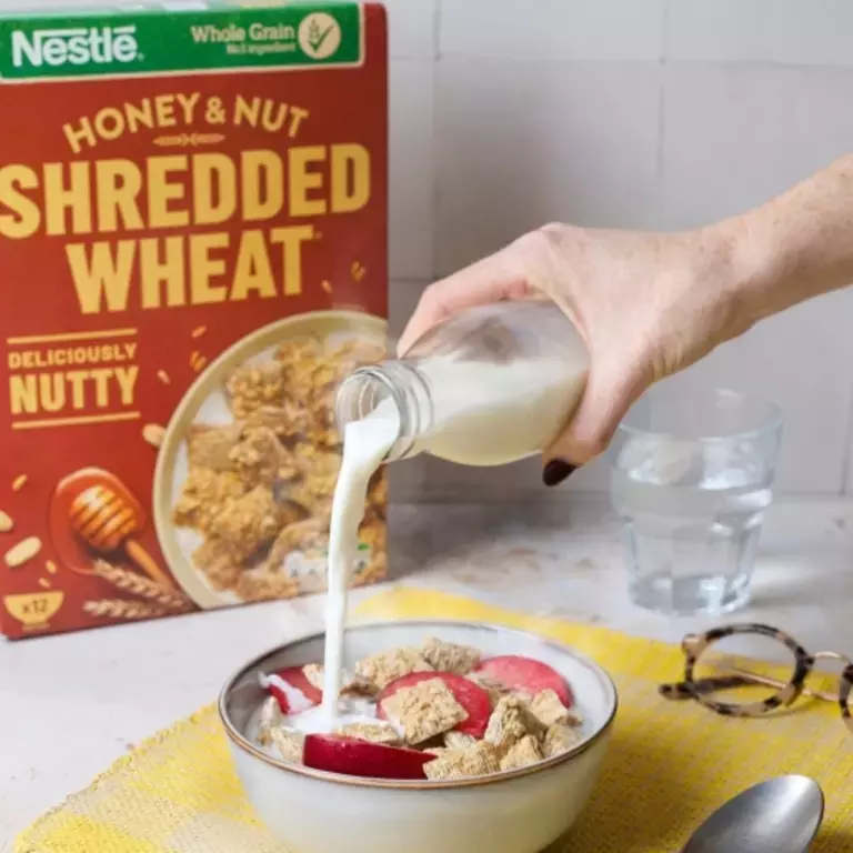 SHREDDED WHEAT Plum bowl